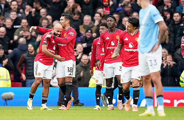 ONLINE: United v derby přehráli City. Souček je v základu, Chelsea vede