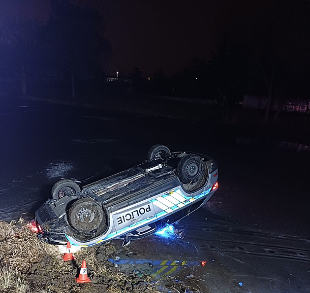 Zemřela jedna z dívek, které topily ve Vltavy. Druhá je ve vážném stavu