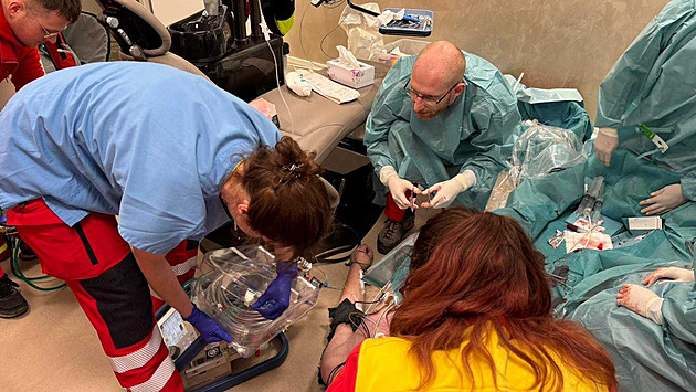 Kolaps u zubaře a připojení na ECMO přímo v ordinaci. Mrazí z toho, říká pacient