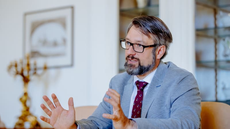 Babiš nás do Ruska netahá, Ukrajinu čeká finlandizace, míní Landovský