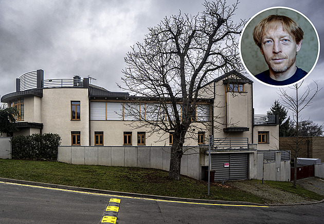 Školy v zástavbě jsou běžné, vzkázal Janeček. Koloděje jeho gymnázium dál odmítají