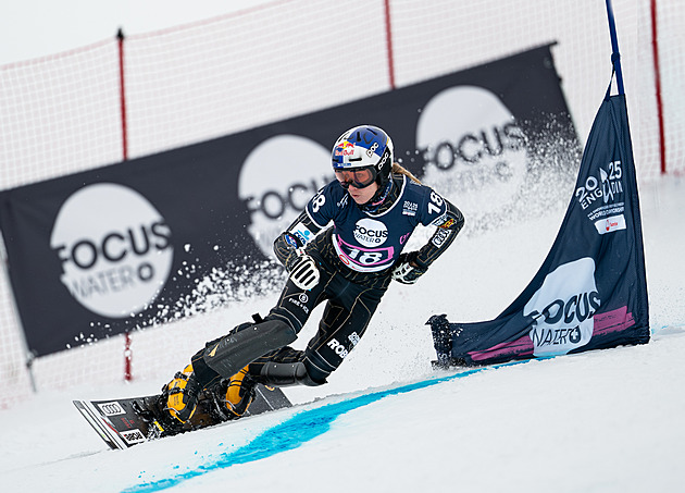 Ledecká se vrátila na prkno a vládla! Na stupních vítězů ji doplnila Maděrová