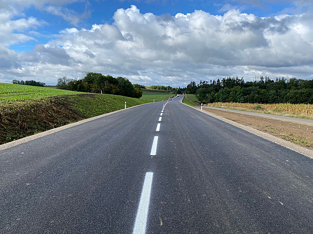 Kvůli těžkým kamionům praskají ve starých domech zdi, obchvat pomůže do tří let
