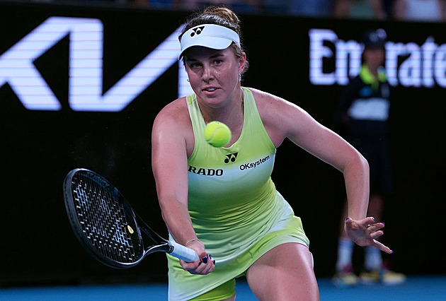 Australian Open ONLINE: Menšík vede, Valentová ztrácí. Nosková vypadla