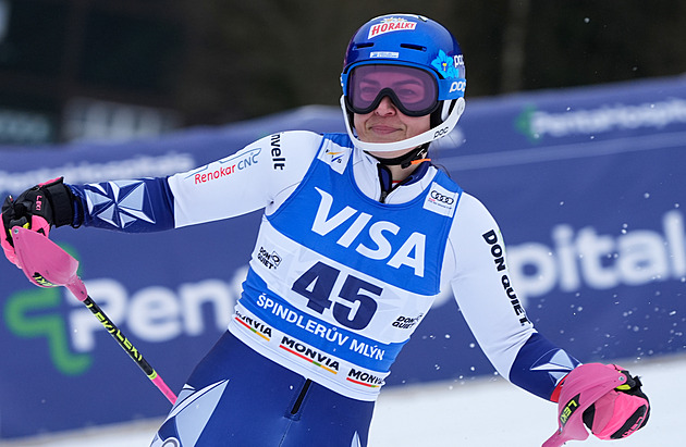 Miluju to tady! Nikde jinde to nezažijete, zářila Dubovská po slalomu ve Špindlu