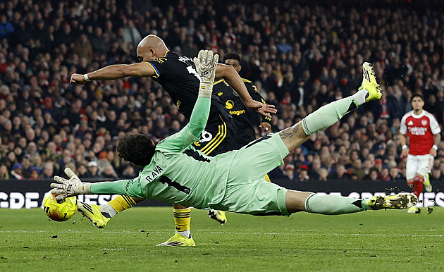 ONLINE: United otáčejí šlágr s Arsenalem. Villa zdolala Newcastle, slaví i Chelsea