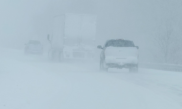 V Maine zuří sněhová bouře. Zřítilo se tam letadlo s osmi lidmi na palubě