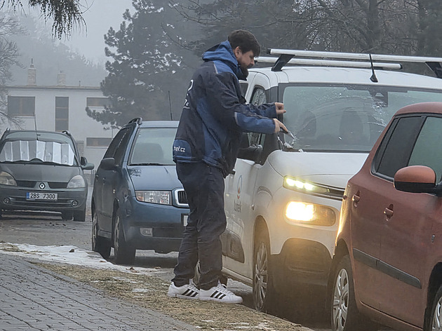 Úrazů na ledovce i na lyžích přibývá, více než za předešlé roky