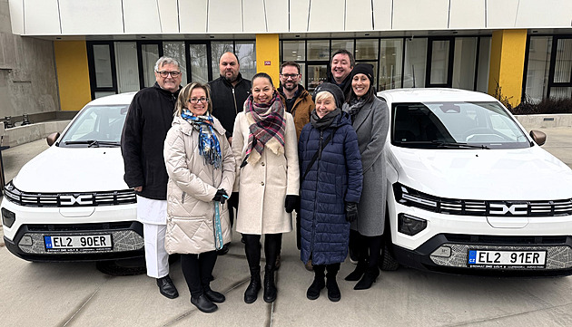 S domácí paliativní péčí pomáhají elektroauta, první v pelhřimovské nemocnici