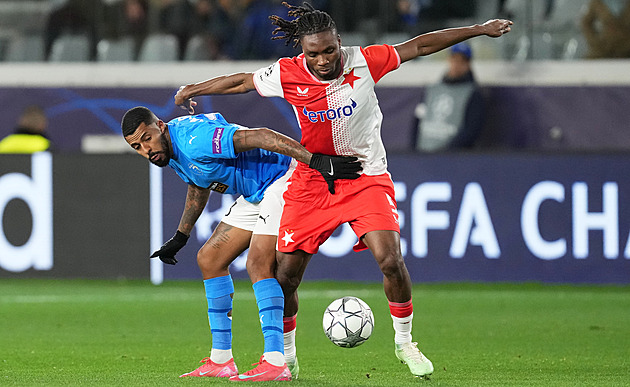 Slavii chybí stopeři, jak absence vyřeší? Mbodjiho nový post i připravený Jurásek