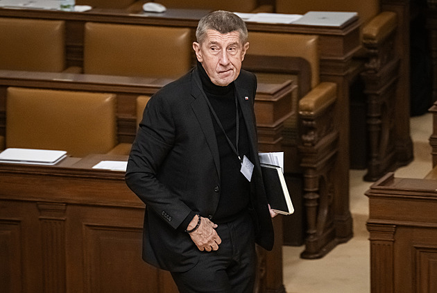 Bude to zbytečná schůze, tu stojedničku nebudete mít, řekl poslancům Babiš