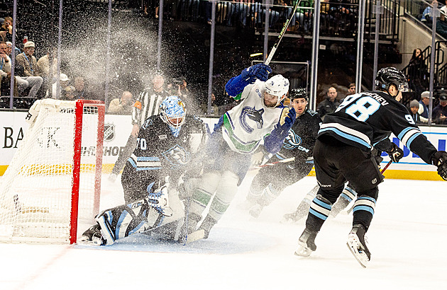 Vejmelka slavil proti Vancouveru, Nečas podruhé chyběl v sestavě
