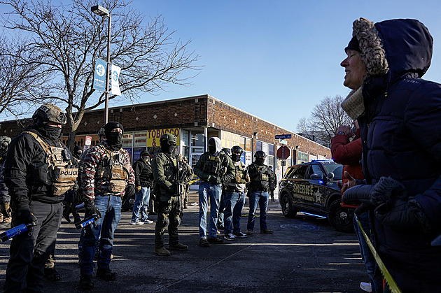 Po krvavých zátazích dohled. Agenti ICE dostanou v Minneapolisu kamery na tělo