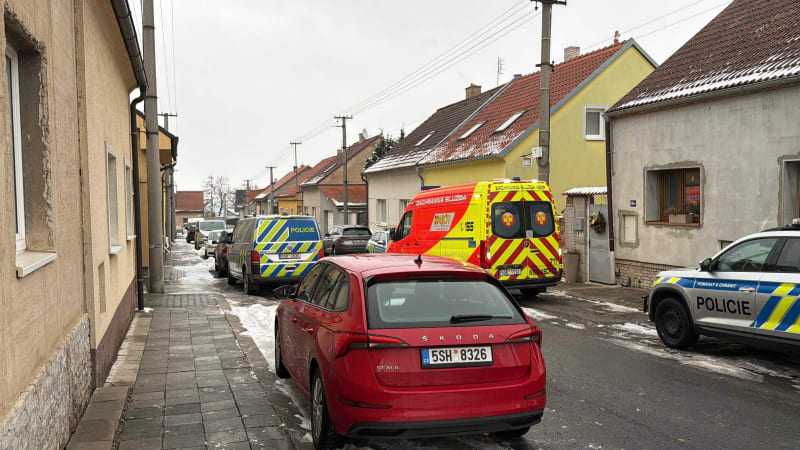 Násilná smrt ženy na Kladensku: Podezřelý je manžel, policie zveřejnila první detaily